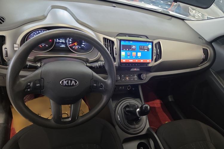 Used Kia Sportage R 2016 2.0L Manual Two-Wheel Drive GL Trim Interior 2