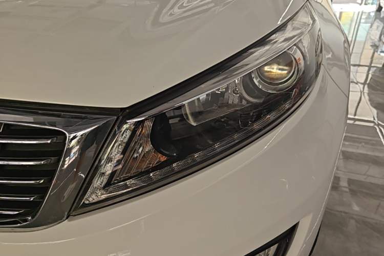 Used Kia Sportage R 2016 2.0L Automatic Two-Wheel Drive DLX Left Front Headlight