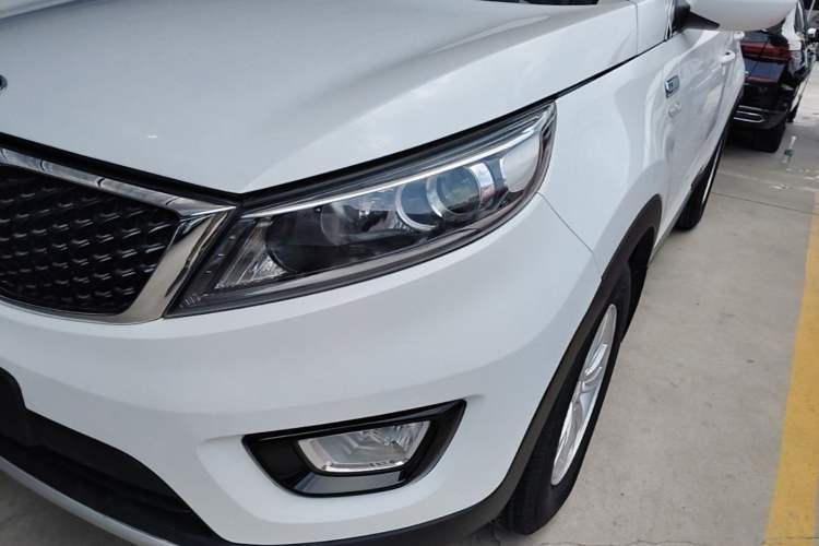 Used Kia Sportage R 2016 2.0L Automatic Two-Wheel Drive GL Left Front Headlight