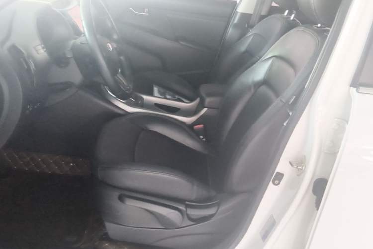 Used Kia Sportage R 2016 2.0L Automatic Two-Wheel Drive GLS Trim Left Front Seat
