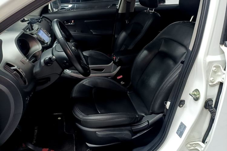 Used Kia Sportage R 2016 2.0L Automatic Two-Wheel Drive DLX Left Front Seat