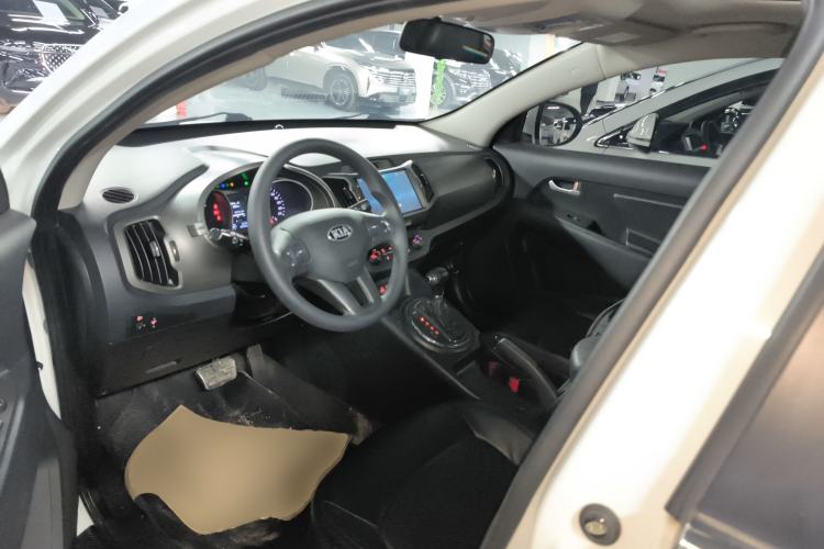 Used Kia Sportage R 2016 2.0L Automatic Two-Wheel Drive GL Left Front Seat