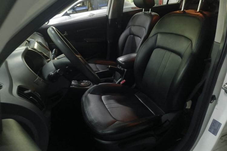 Used Kia Sportage R 2016 2.0L Manual Two-Wheel Drive GL Trim Left Front Seat