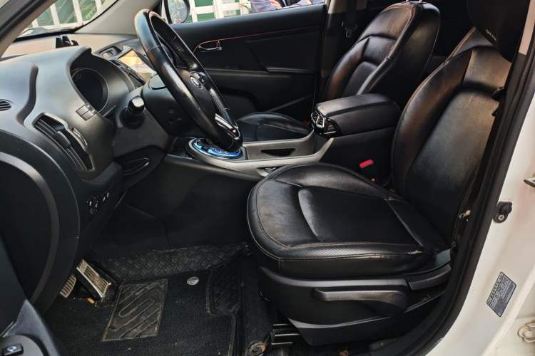 Used Kia Sportage R 2016 2.0L Automatic Two-Wheel Drive DLX Left Front Seat
