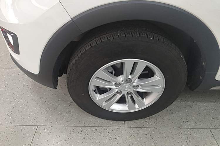 Used Kia Sportage R 2016 2.0L Automatic Two-Wheel Drive GL Left Front Wheel Hub