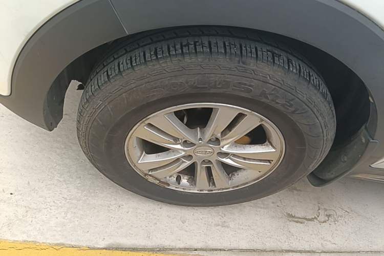 Used Kia Sportage R 2016 2.0L Automatic Two-Wheel Drive GL Left Front Wheel Hub
