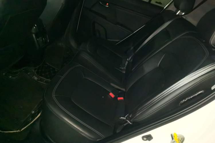 Used Kia Sportage R 2016 2.0L Automatic Two-Wheel Drive DLX Left Rear Seat