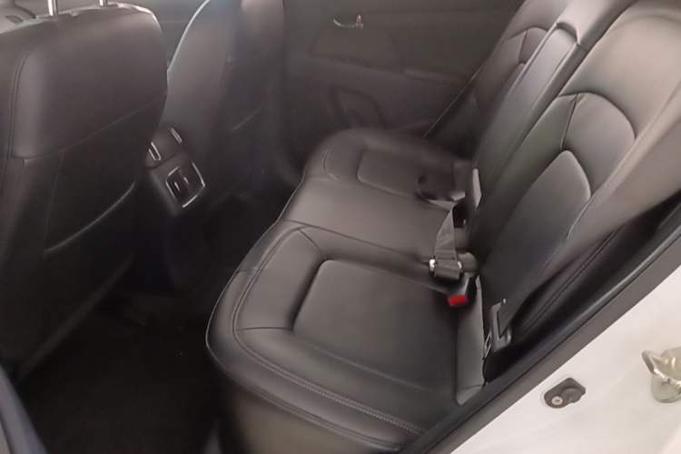 Used Kia Sportage R 2016 2.0L Automatic Two-Wheel Drive DLX Left Rear Seat