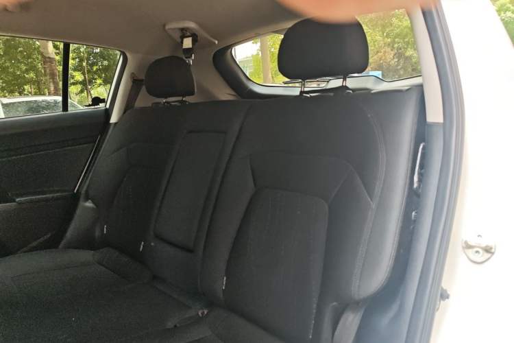 Used Kia Sportage R 2016 2.0L Manual Two-Wheel Drive GL Trim Left Rear Seat