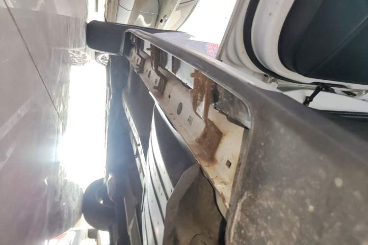 Used Kia Sportage R 2016 2.0L Automatic Two-Wheel Drive GL Left Side Sill