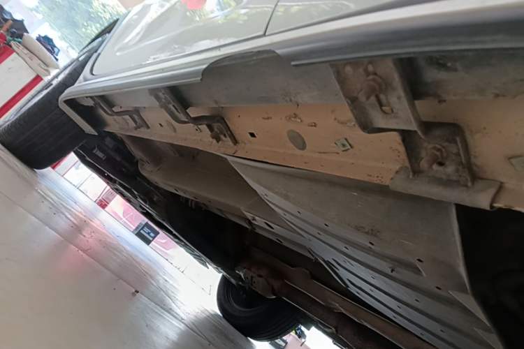 Used Kia Sportage R 2016 2.0L Automatic Two-Wheel Drive DLX Left Side Sill