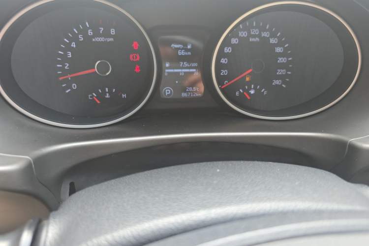 Used Kia Sportage R 2016 2.0L Automatic Two-Wheel Drive GL Odometer Close Up
