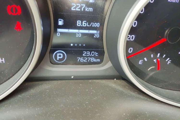 Used Kia Sportage R 2016 2.0L Automatic Two-Wheel Drive DLX Odometer Close Up