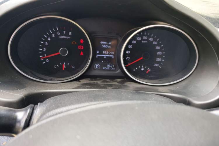 Used Kia Sportage R 2016 2.0L Automatic Two-Wheel Drive Premium Edition Odometer Close Up