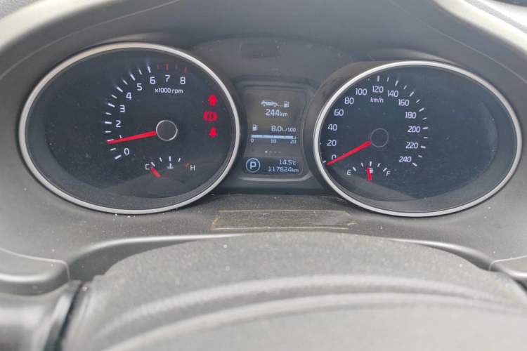 Used Kia Sportage R 2016 2.0L Automatic Two-Wheel Drive GL Odometer Close Up