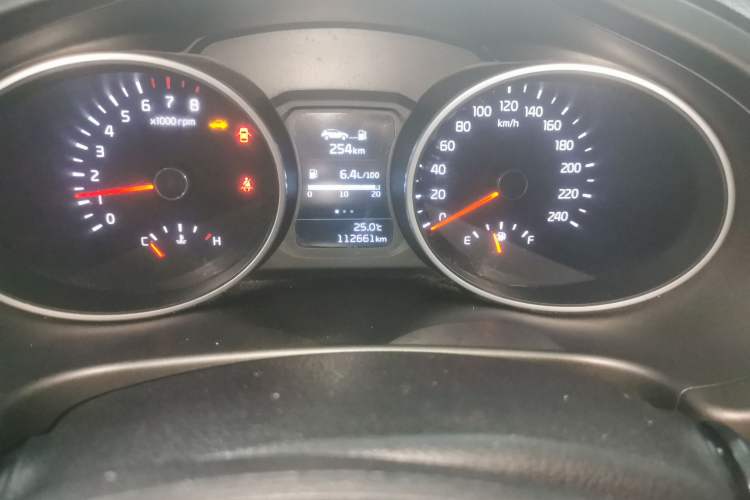 Used Kia Sportage R 2016 2.0L Manual Two-Wheel Drive GL Trim Odometer Close Up