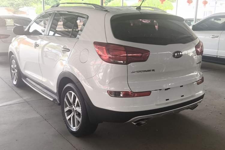Used Kia Sportage R 2016 2.0L Automatic Two-Wheel Drive GLS Trim Rear Left 45 Deg
