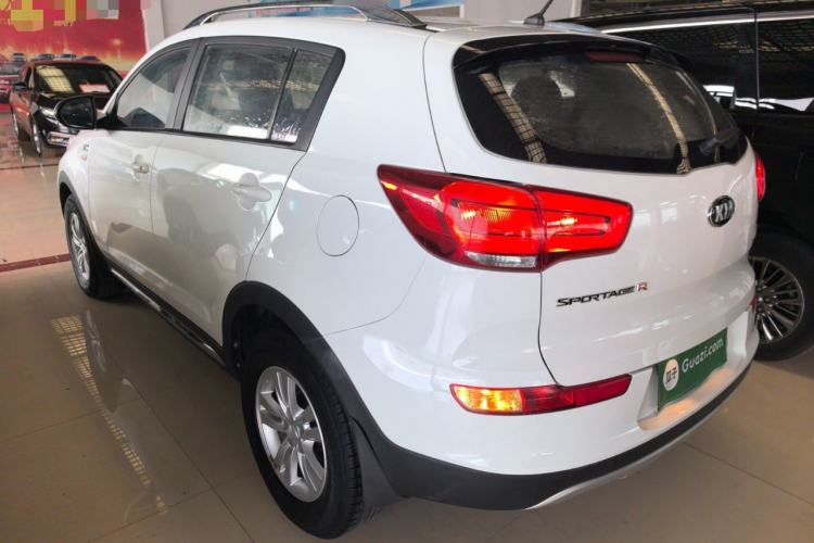Used Kia Sportage R 2016 2.0L Manual Two-Wheel Drive GL Trim Rear Left 45 Deg