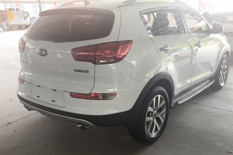 Used Kia Sportage R 2016 2.0L Automatic Two-Wheel Drive GLS Trim Rear Right 45 Deg