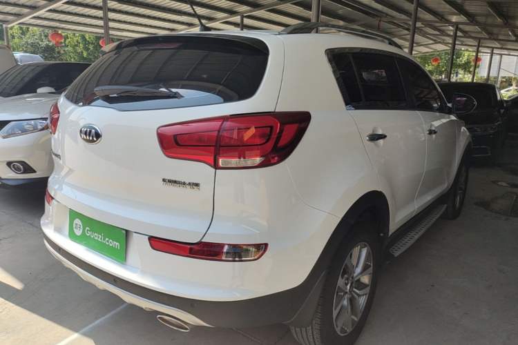 Used Kia Sportage R 2016 2.0L Automatic Two-Wheel Drive GLS Trim Rear Right 45 Deg