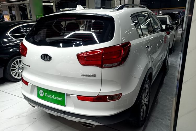 Used Kia Sportage R 2016 2.0L Automatic Two-Wheel Drive DLX Rear Right 45 Deg