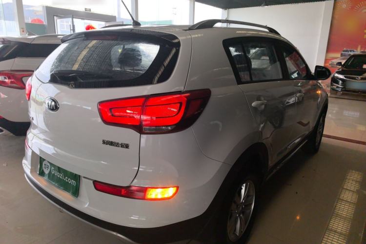 Used Kia Sportage R 2016 2.0L Manual Two-Wheel Drive GL Trim Rear Right 45 Deg