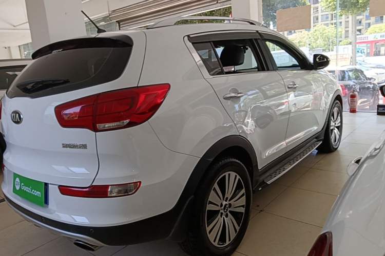 Used Kia Sportage R 2016 2.0L Automatic Two-Wheel Drive DLX Rear Right 45 Deg