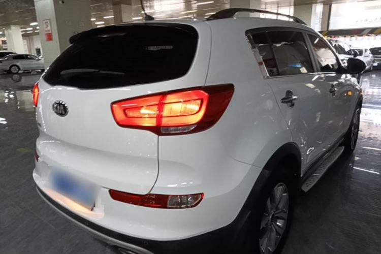 Used Kia Sportage R 2016 2.0L Automatic Two-Wheel Drive GLS Trim Rear Right 45 Deg