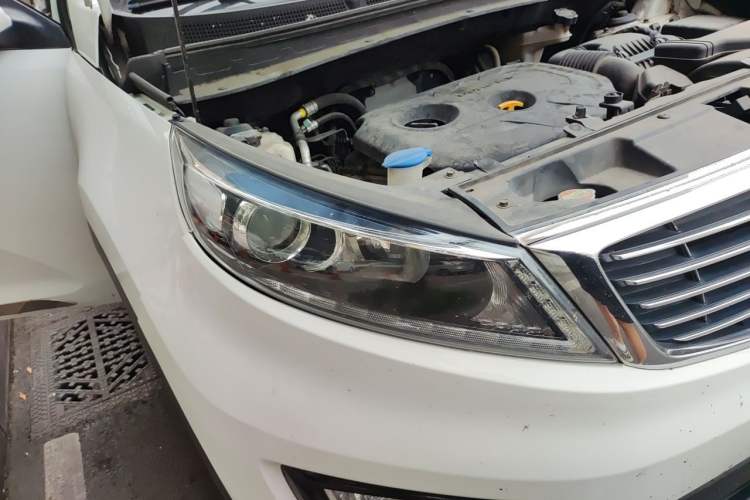 Used Kia Sportage R 2016 2.0L Automatic Two-Wheel Drive DLX Right Front Headlight