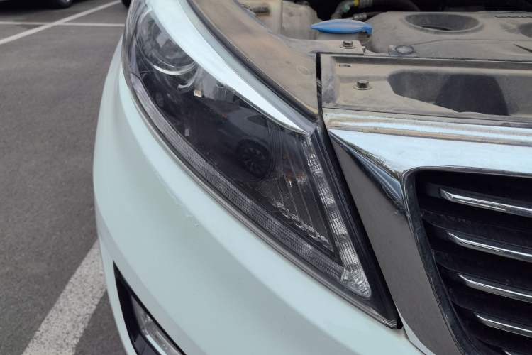 Used Kia Sportage R 2016 2.0L Automatic Two-Wheel Drive DLX Right Front Headlight