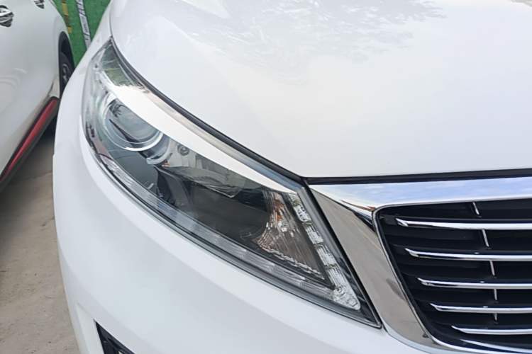 Used Kia Sportage R 2016 2.0L Automatic Two-Wheel Drive DLX Right Front Headlight
