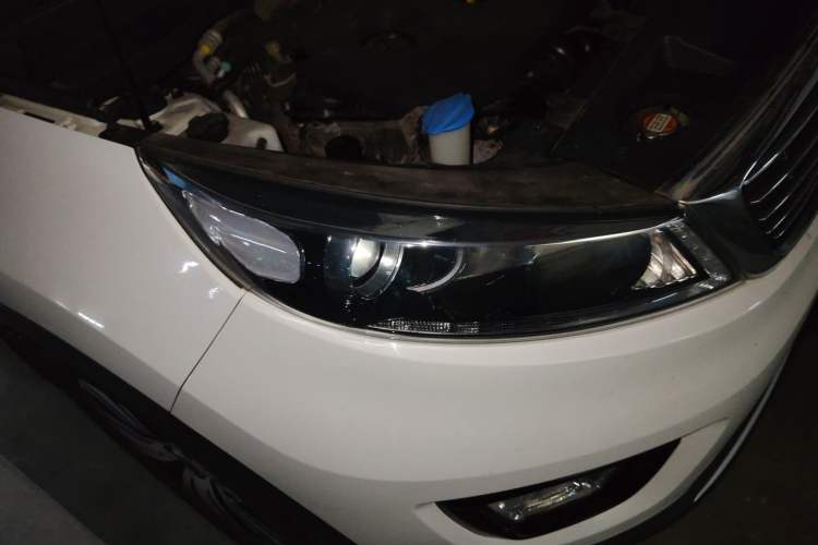 Used Kia Sportage R 2016 2.0L Automatic Two-Wheel Drive DLX Right Front Headlight