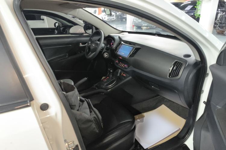 Used Kia Sportage R 2016 2.0L Automatic Two-Wheel Drive GL Right Front Seat