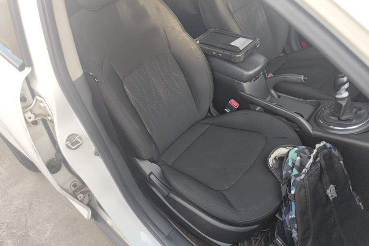 Used Kia Sportage R 2016 2.0L Manual Two-Wheel Drive GL Trim Right Front Seat