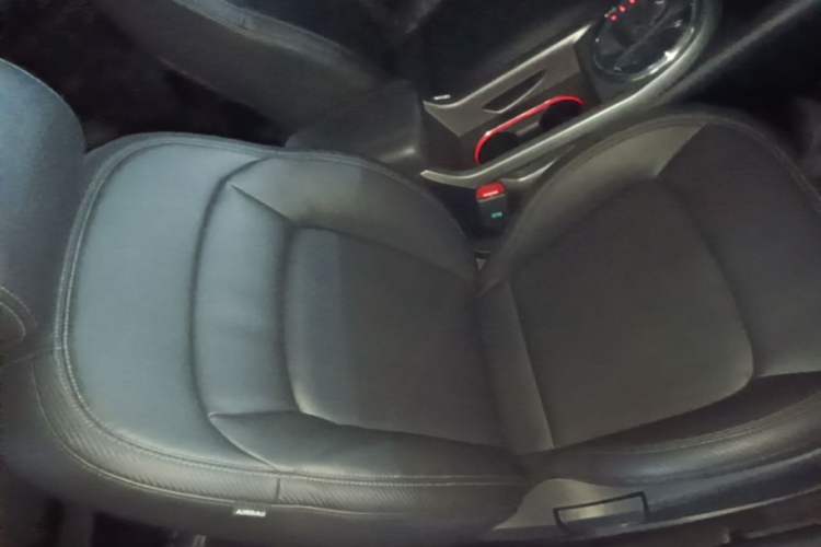 Used Kia Sportage R 2016 2.0L Automatic Two-Wheel Drive GLS Trim Right Front Seat