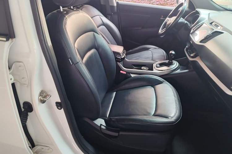 Used Kia Sportage R 2016 2.0L Automatic Two-Wheel Drive DLX Right Front Seat
