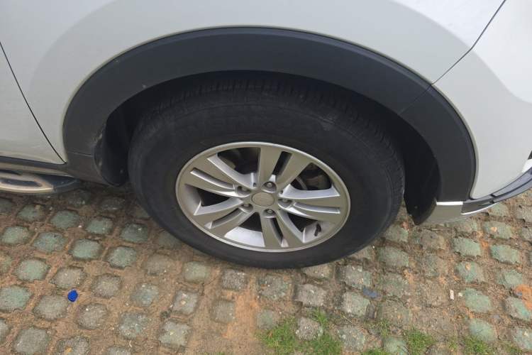 Used Kia Sportage R 2016 2.0L Automatic Two-Wheel Drive GL Right Front Wheel Hub
