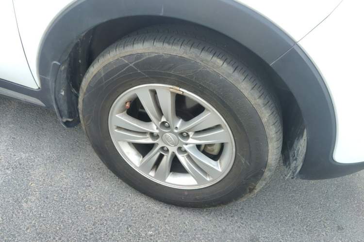 Used Kia Sportage R 2016 2.0L Automatic Two-Wheel Drive GL Right Front Wheel Hub