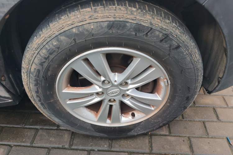 Used Kia Sportage R 2016 2.0L Automatic Two-Wheel Drive GL Right Front Wheel Hub