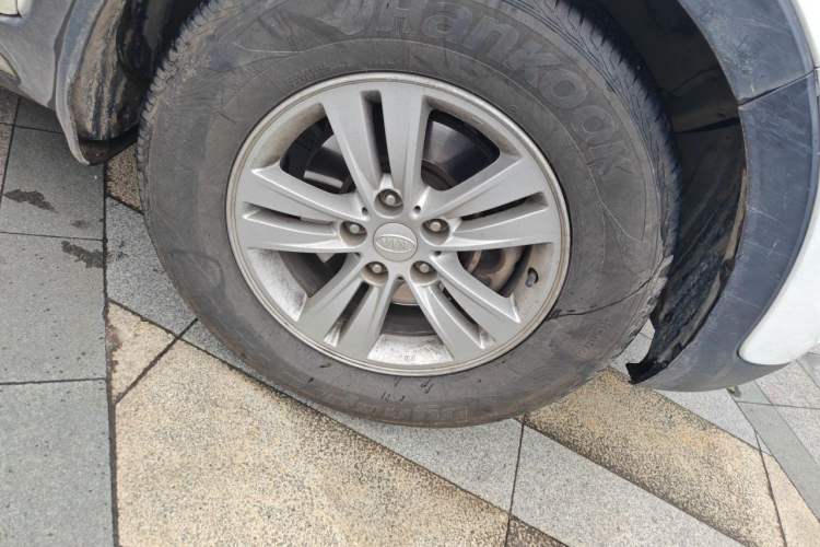 Used Kia Sportage R 2016 2.0L Automatic Two-Wheel Drive GL Right Front Wheel Hub