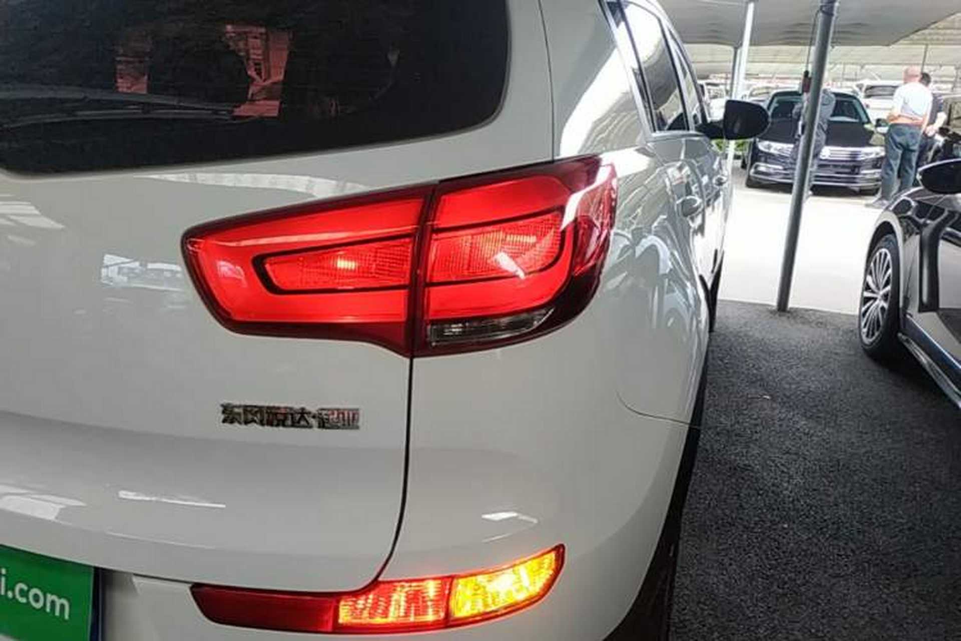 Used Kia Sportage R 2016 2.0L Automatic Two-Wheel Drive GL Right Rear Taillight