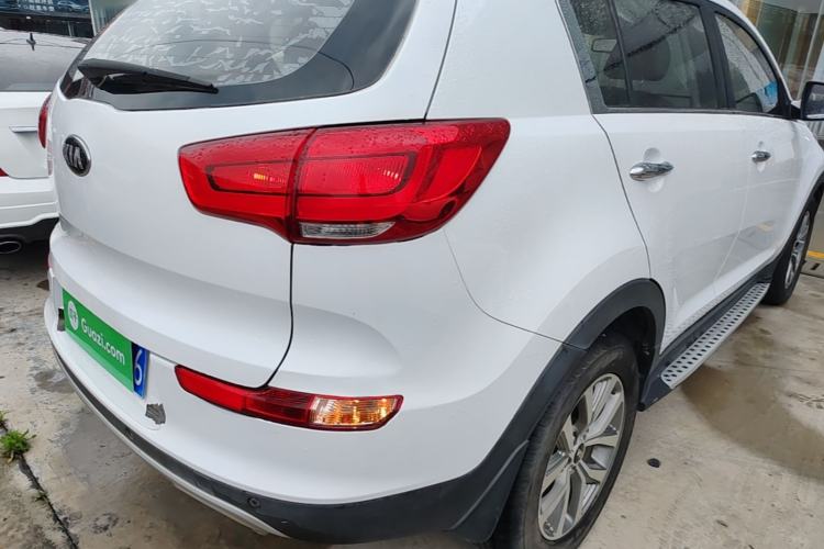Used Kia Sportage R 2016 2.0L Automatic Two-Wheel Drive GLS Trim Right Rear Taillight