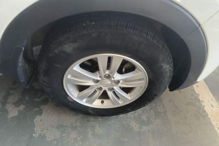 Used Kia Sportage R 2016 2.0L Automatic Two-Wheel Drive GL Right Rear Wheel Hub