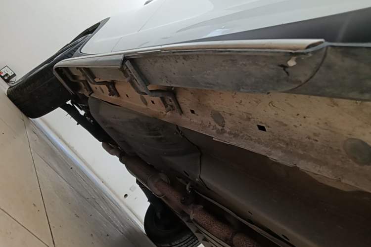 Used Kia Sportage R 2016 2.0L Automatic Two-Wheel Drive DLX Right Side Sill