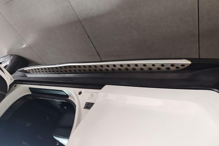 Used Kia Sportage R 2016 2.0L Automatic Two-Wheel Drive DLX Right Side Sill