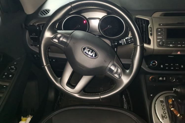 Used Kia Sportage R 2016 2.0L Automatic Two-Wheel Drive DLX Steering Wheel