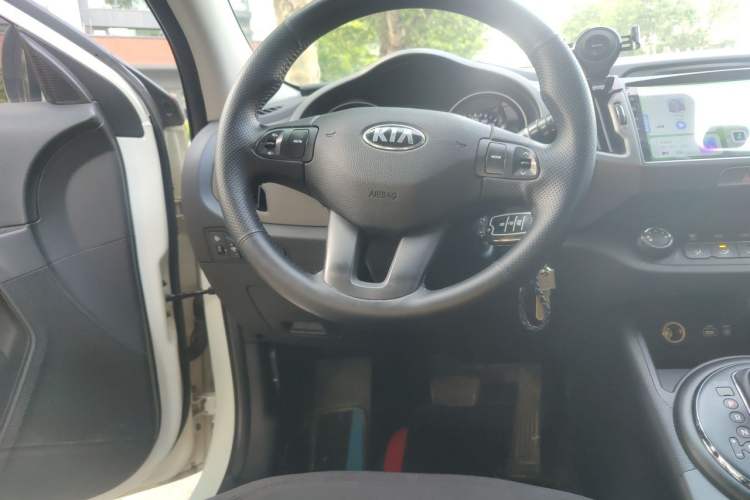 Used Kia Sportage R 2016 2.0L Automatic Two-Wheel Drive GL Steering Wheel