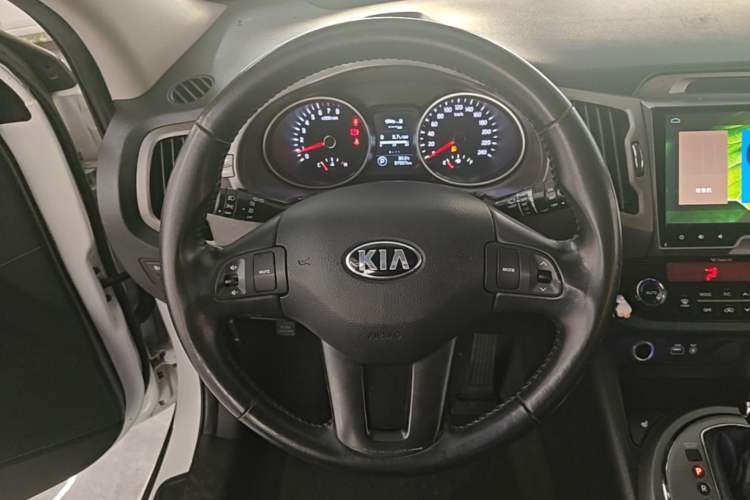 Used Kia Sportage R 2016 2.0L Automatic Two-Wheel Drive DLX Steering Wheel