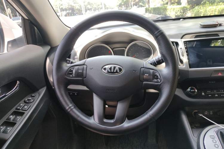 Used Kia Sportage R 2016 2.0L Automatic Two-Wheel Drive GLS Trim Steering Wheel