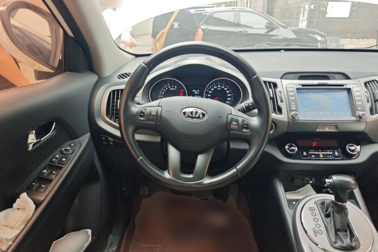 Used Kia Sportage R 2016 2.0L Automatic Two-Wheel Drive DLX Steering Wheel